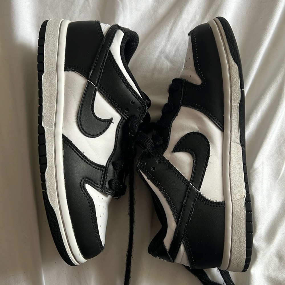 Panda dunks